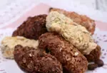 Get yummy homemade candy bar recipes and make your own wholesome chocolate bars for snacking on or for gift giving. Enjoy Sweet Maries, Almond Bars, and more.