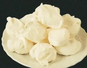Get Grandma's old fashioned meringue candy recipes and make elegant melt-in-your-mouth candies. Enjoy meringue Kisses, Mushrooms, Italian meringues, and more.