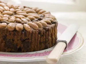 Get Grannie's traditional Scottish dessert recipes. Make Old Country shortbreads, Dundee cake, fruitcake, fancies, black buns, butter tablet candy, and more.