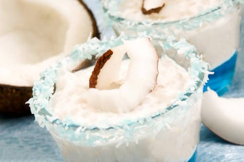 Get Grandma's old fashioned coconut pudding recipes and make homemade puddings that taste absolutely delicious thanks to the exotic fresh taste of coconut.