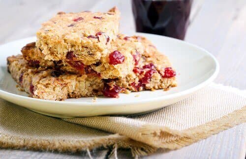 Get Grandma's Christmas squares recipes. Make yummy Holiday dessert squares and bars for your get-togethers, but make plenty because everyone loves them!