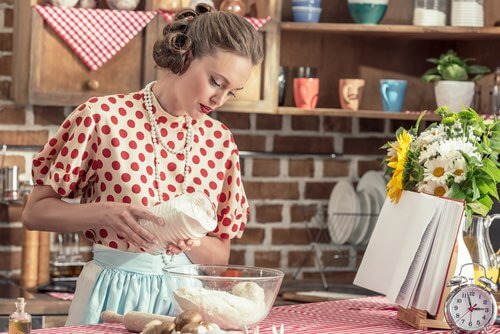 Get Grandma's forgotten pudding recipes. Make old fashioned puddings rarely seen today. Have fun serving the delicious homemade desserts to your family.