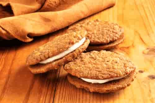 stuffed-vanilla-oatmeal-cookies