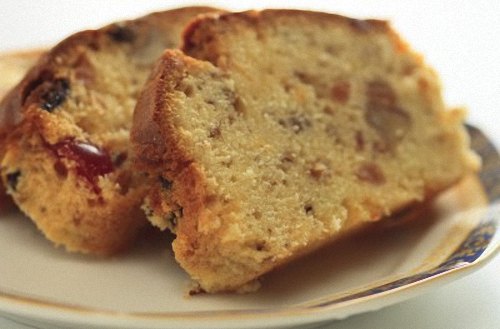 Traditional English Pound Cake with Fruit